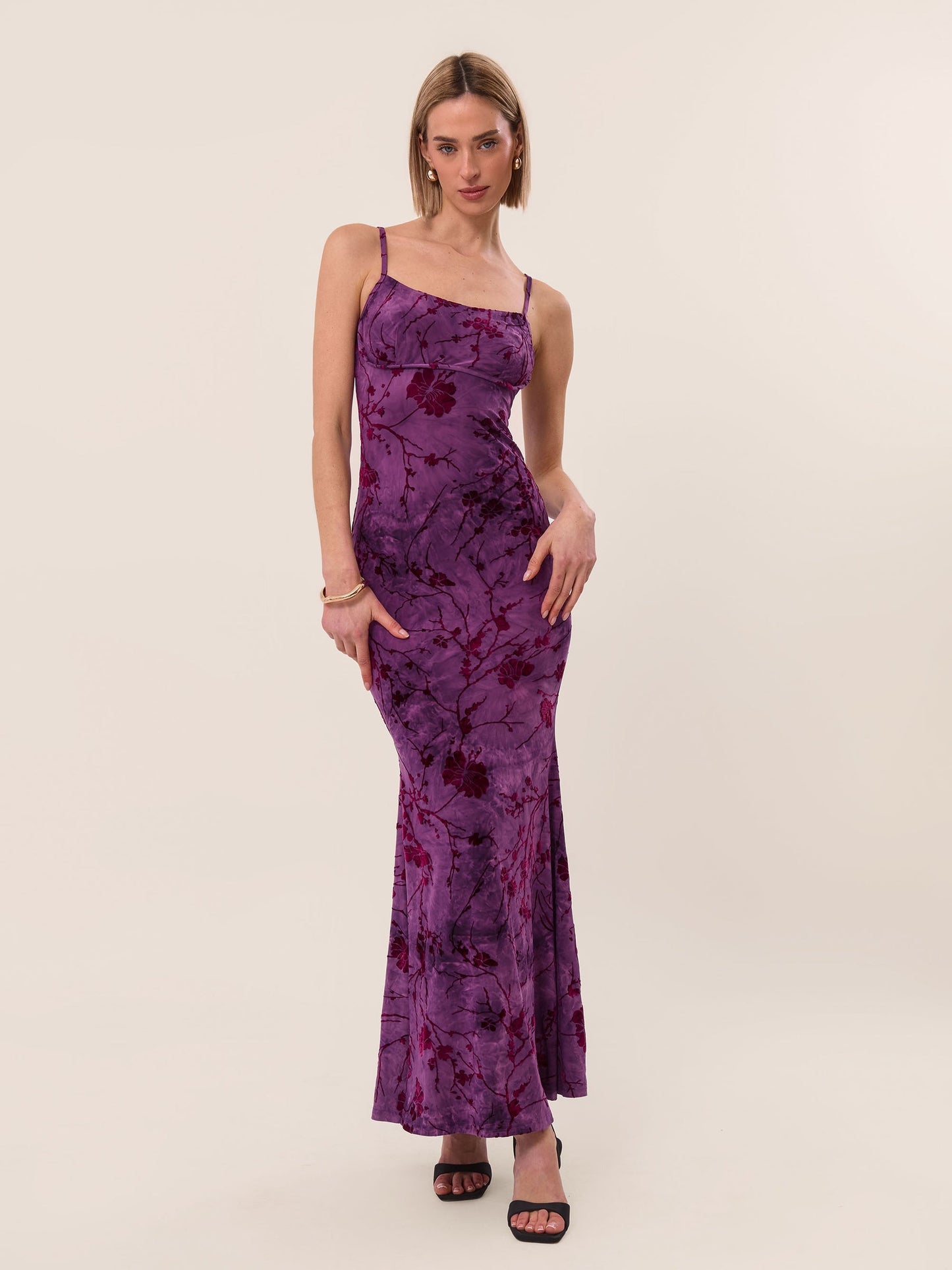 Maxikleid mit Trägern und floralem Muster für besondere Anlässe