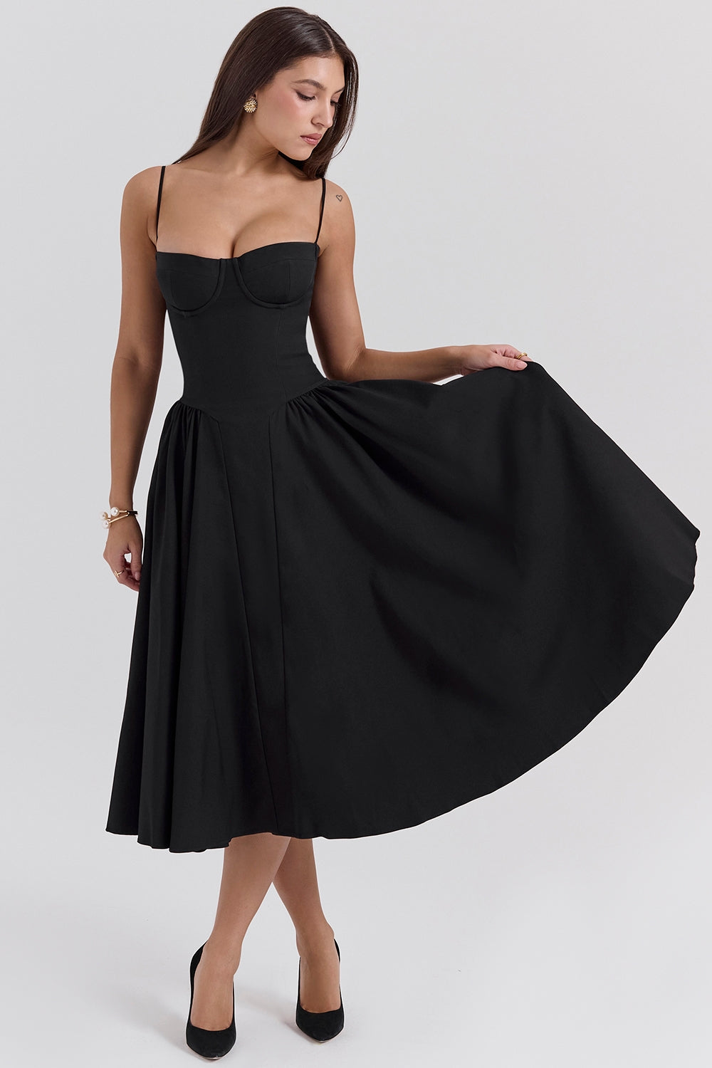 Midikleid mit Korsettstil und schmalen Trägern