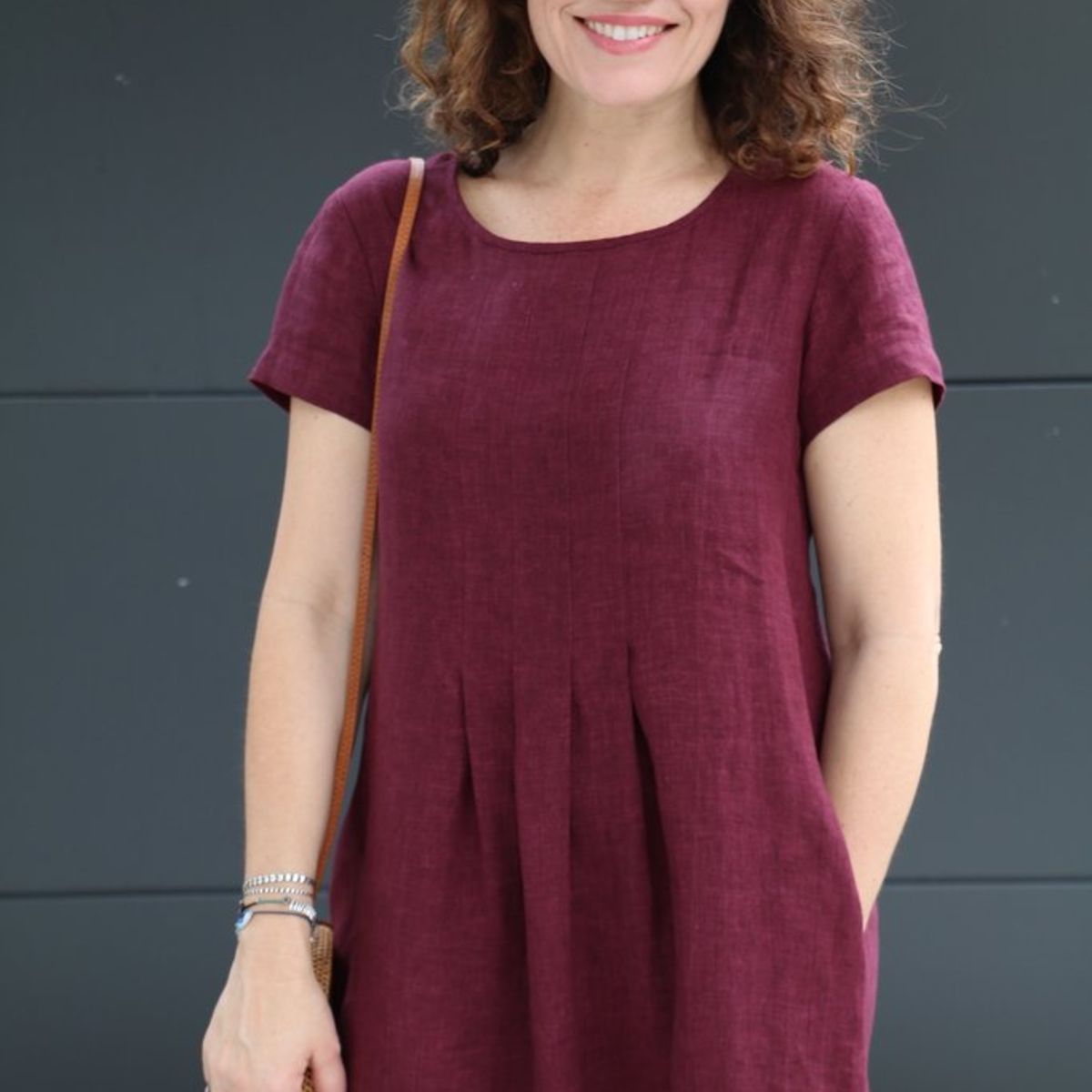 Elegantes Freizeitkleid mit kurzen Ärmeln für den Alltag