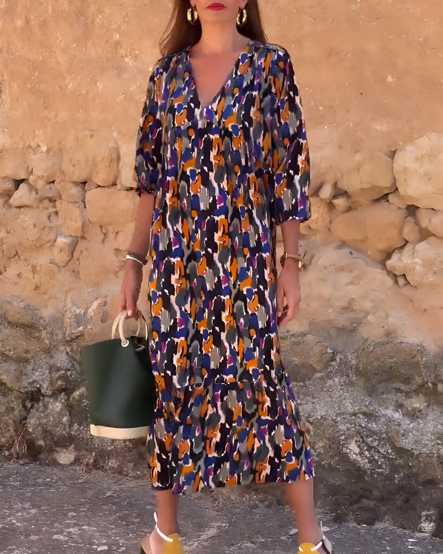 Elegantes Midikleid mit Retro Muster und V-Ausschnitt
