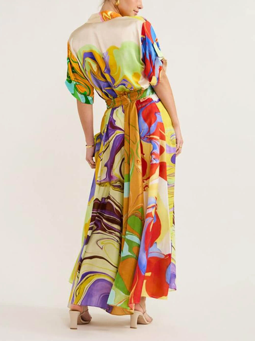 Zweiteiliges Set aus Bluse und langer Rock mit stilvollem Sommermuster