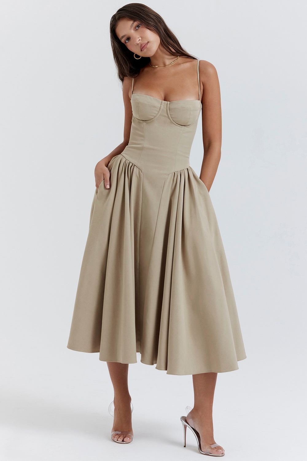 Midikleid mit Korsettstil und schmalen Trägern