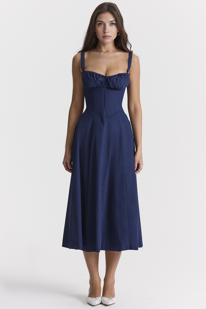 Elegantes Midikleid mit eckigem Ausschnitt und schmalen Trägern