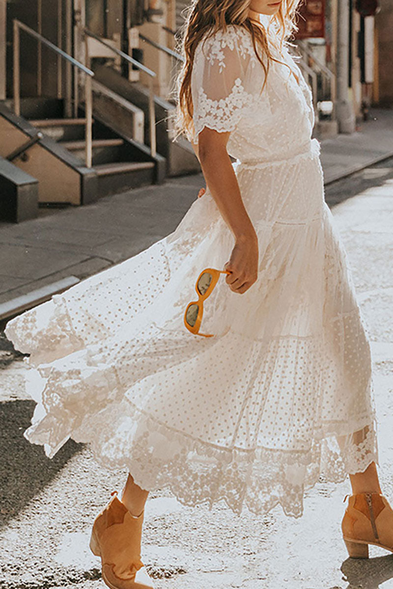 Boho Maxikleid mit feiner Stickerei für einen stilvollen Auftritt