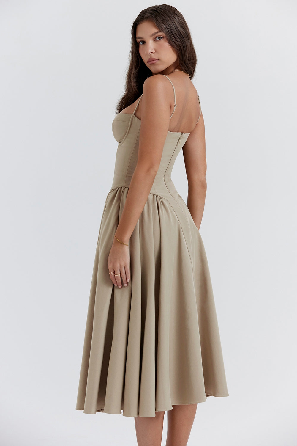 Midikleid mit Korsettstil und schmalen Trägern