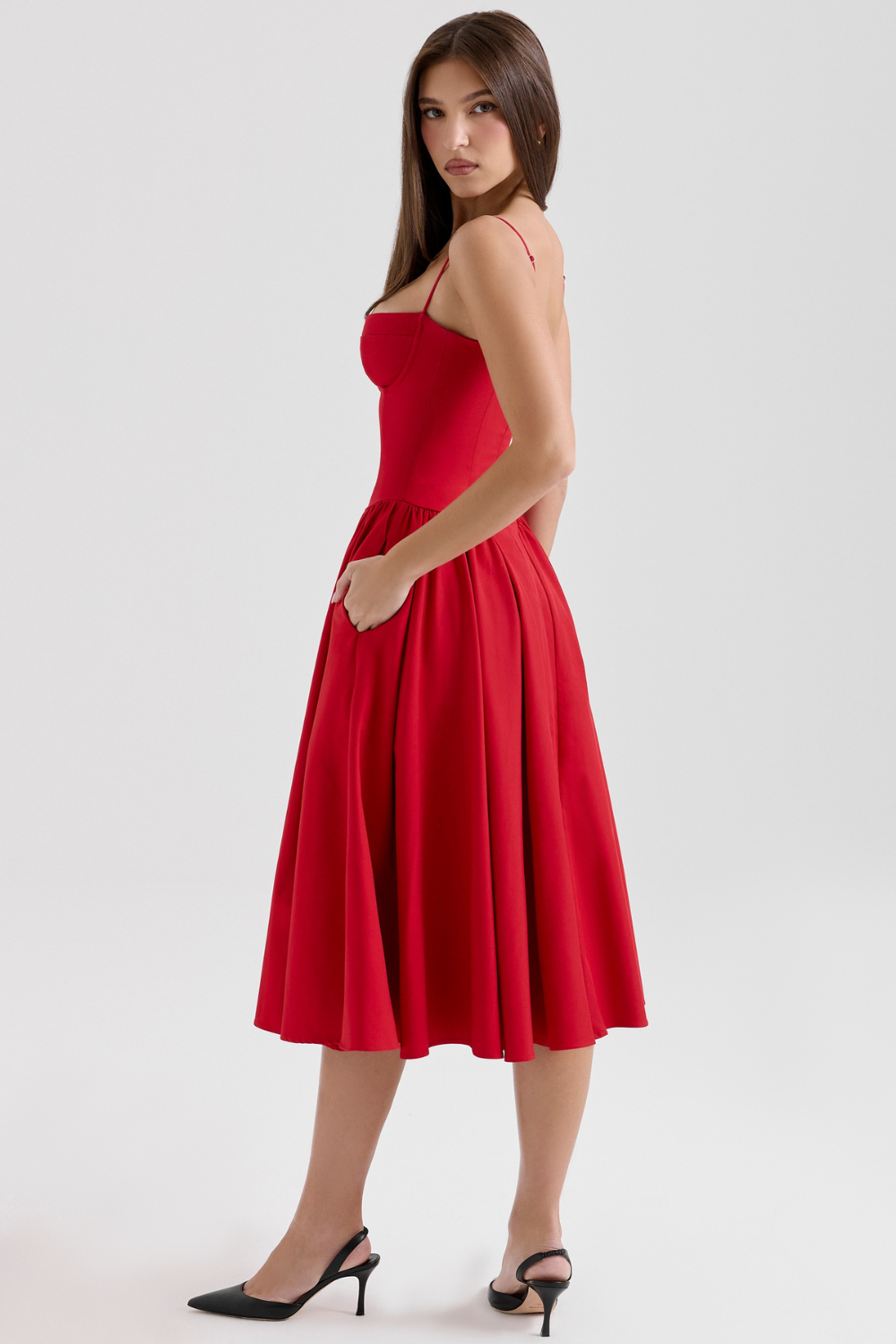 Midikleid mit Korsettstil und schmalen Trägern
