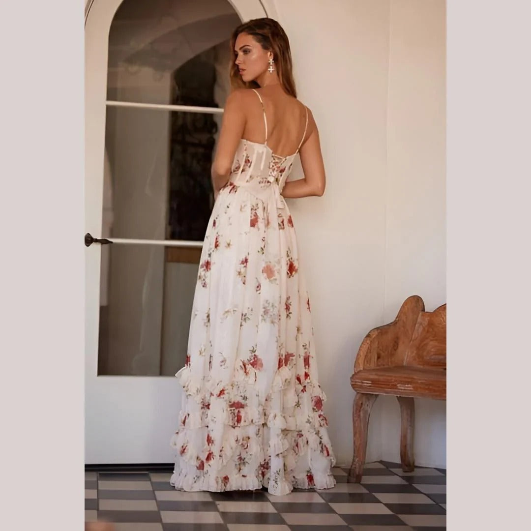 Maxikleid mit zartem Blumenmuster schmalen Trägern und leichter Korsagenoptik
