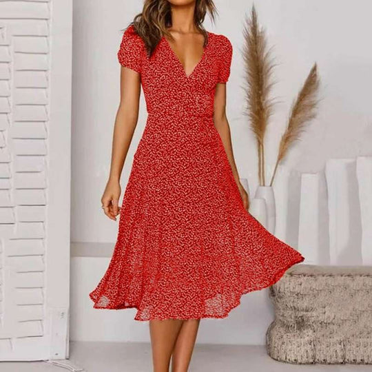 Sommerkleid mit floralem Muster und leicht ausgestelltem Schnitt