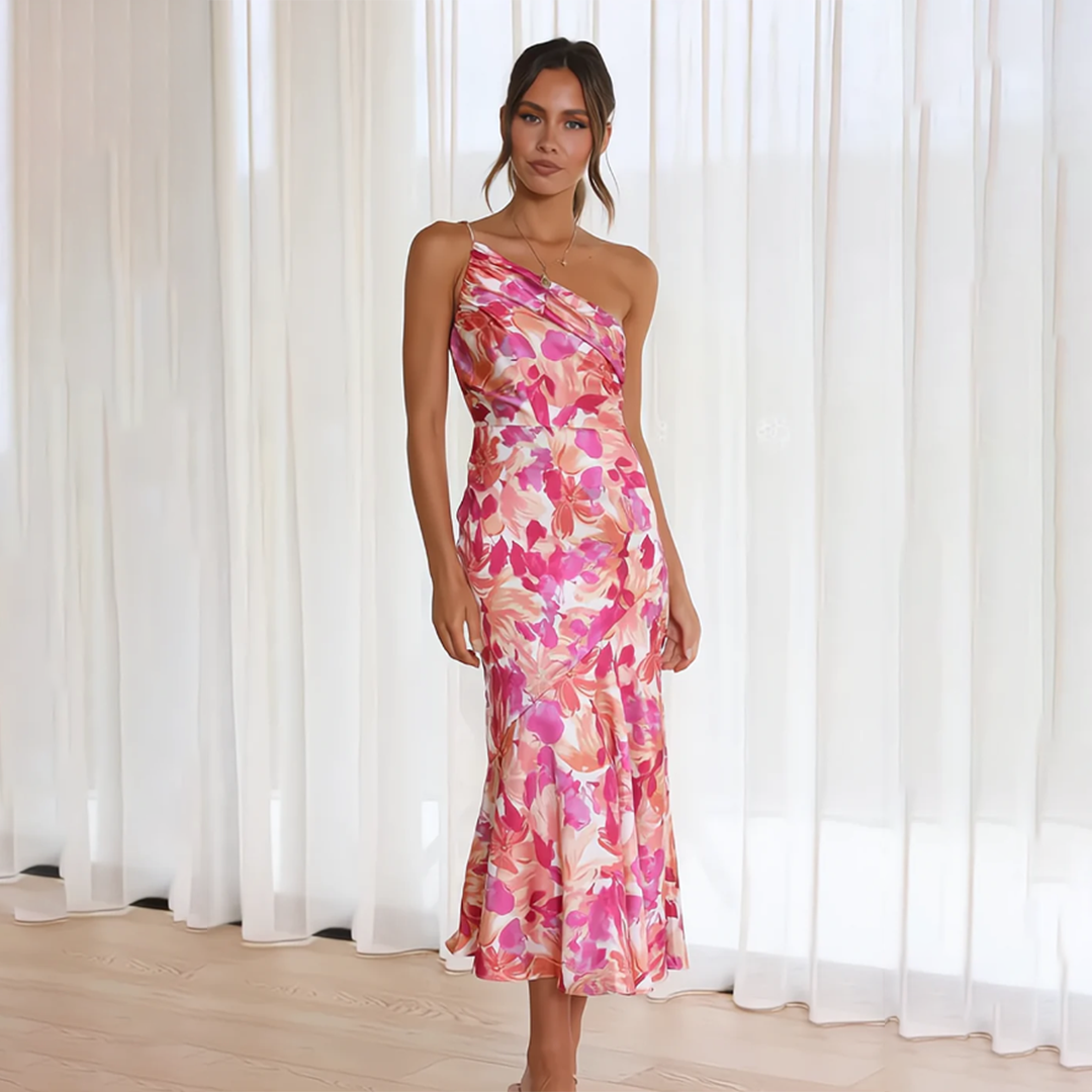 Sommerliches Midikleid mit Blumenmuster und einem Schulterträger