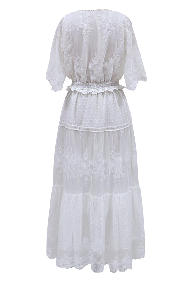 Boho Maxikleid mit feiner Stickerei für einen stilvollen Auftritt