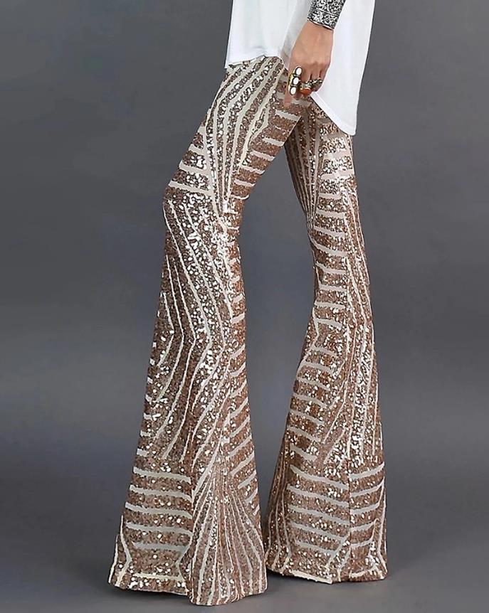 Zarah | Glitzernde Schlaghosen für einen glamourösen Look