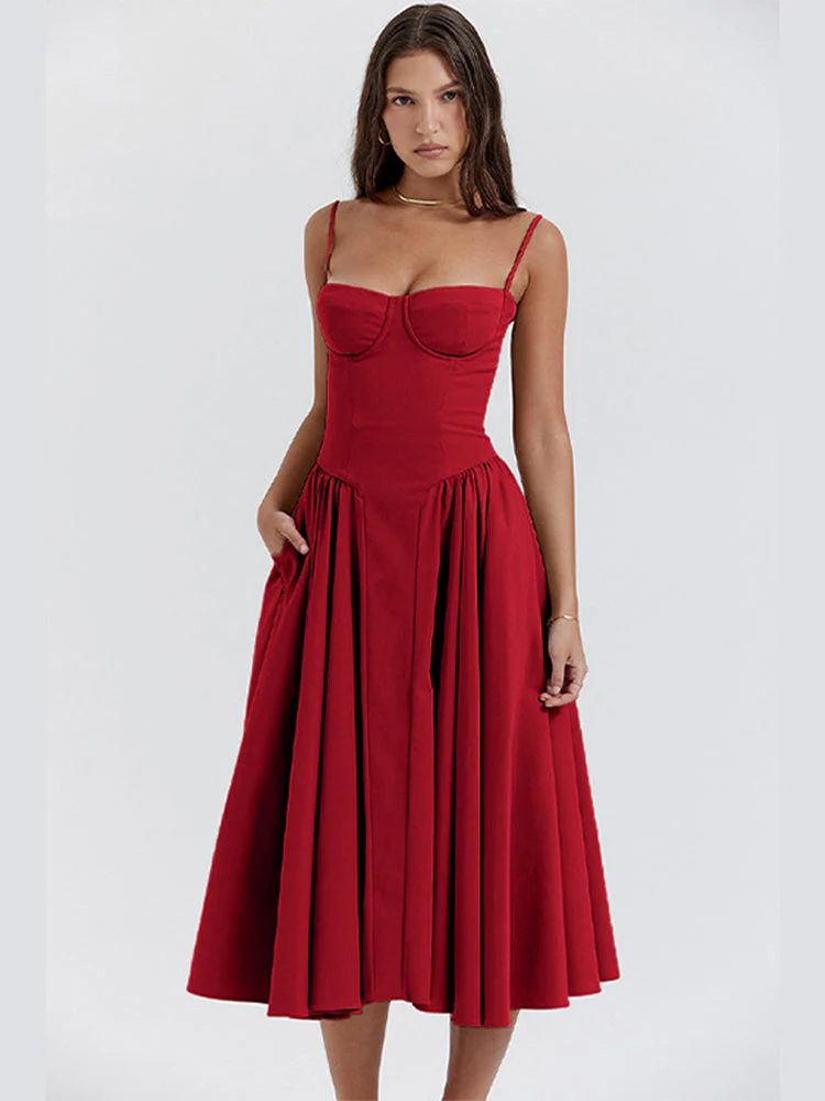 Elegantes Midikleid mit schmalen Trägern für einen stilvollen Auftritt