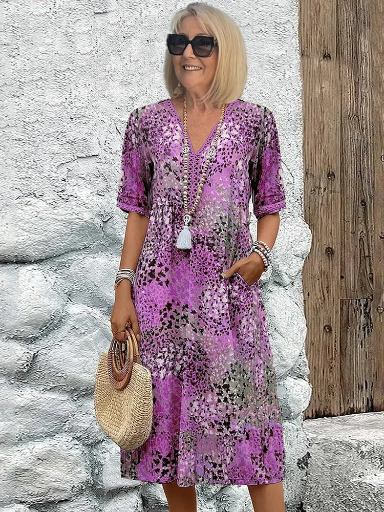 Bedrucktes Midikleid mit V-Ausschnitt und kurzen Ärmeln