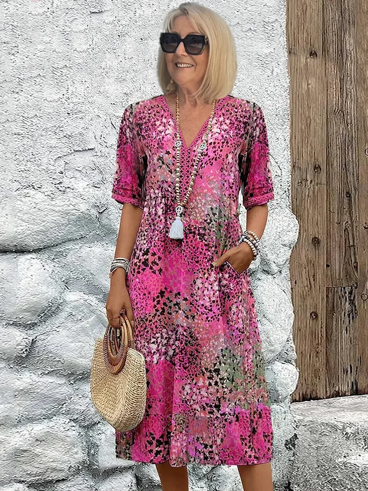 Bedrucktes Midikleid mit V-Ausschnitt und kurzen Ärmeln
