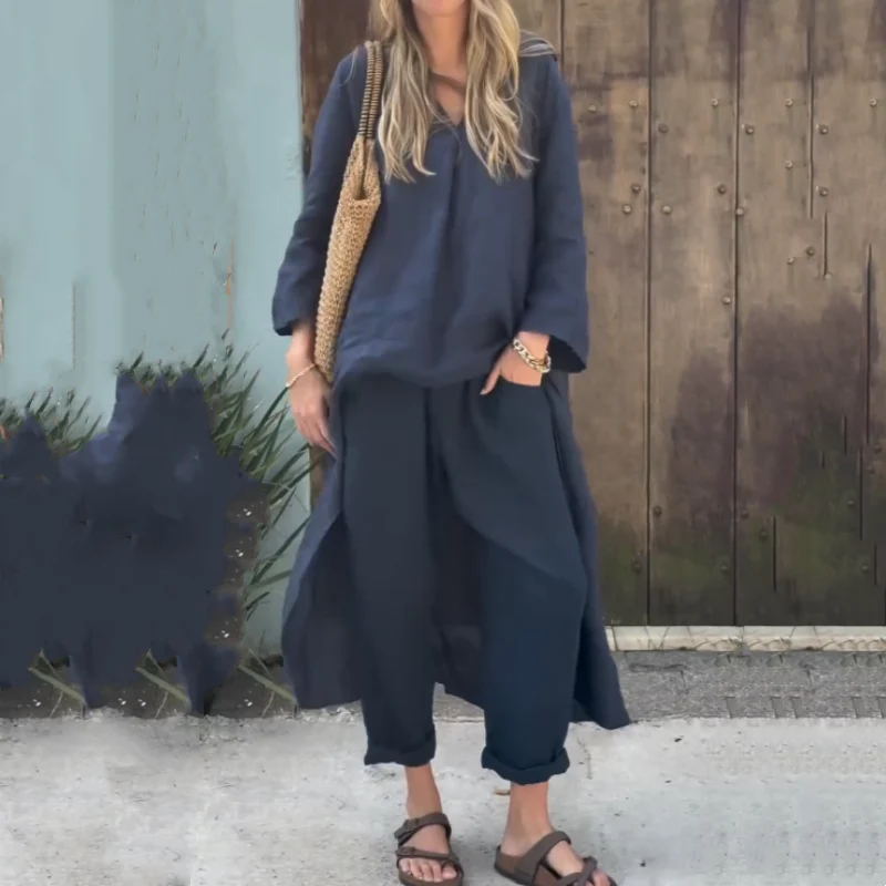 Zweiteiliges Damen Set mit langer Oberteilform und Hose mit abgerundetem Saum
