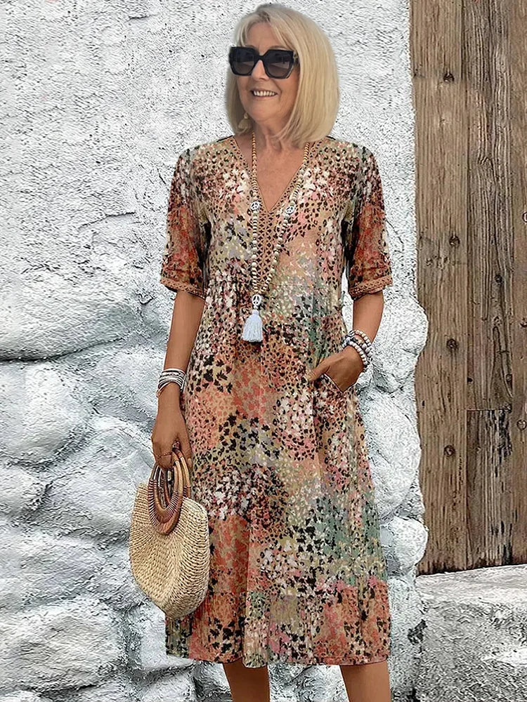 Bedrucktes Midikleid mit V-Ausschnitt und kurzen Ärmeln