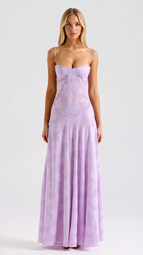 Elegantes Maxikleid mit feinen Trägern und Schnürung im Rückenbereich