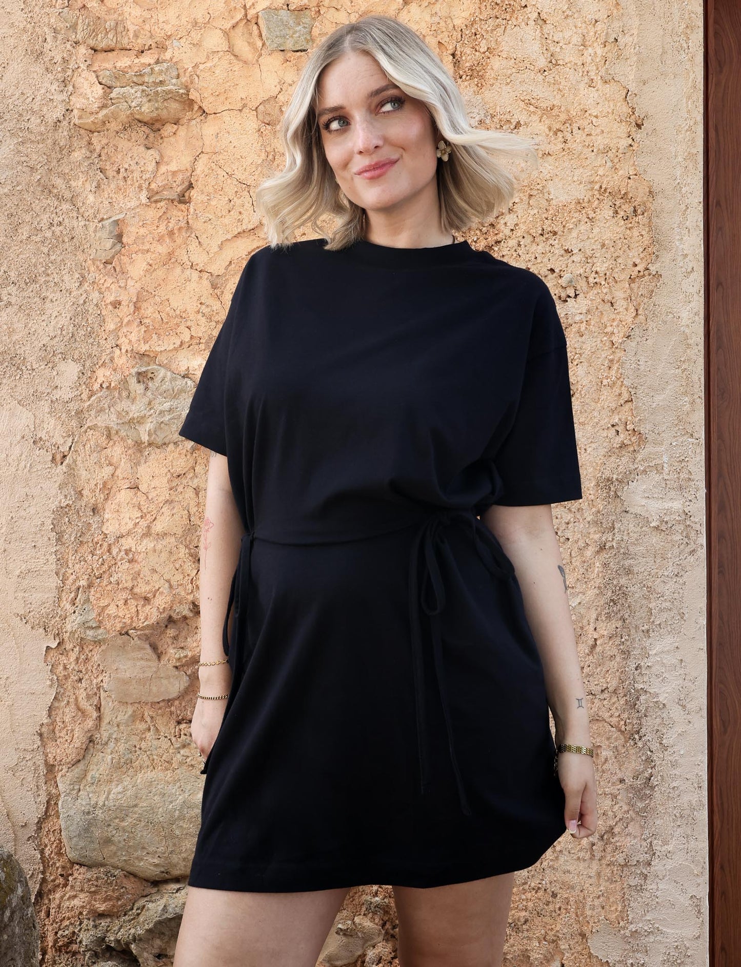 Locker geschnittenes T-Shirtkleid mit kurzen Ärmeln für den Alltag