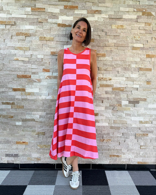 Ärmelloses Midikleid mit Streifen im sportlich lässigen Stil