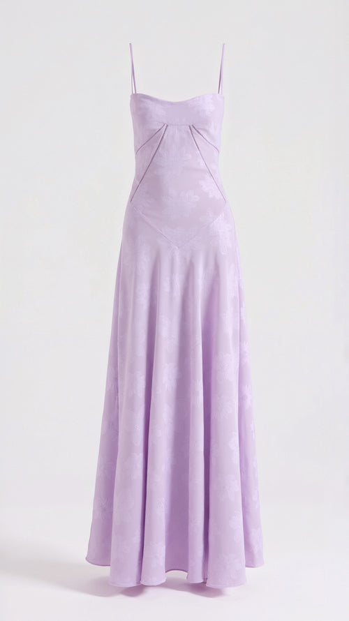 Elegantes Maxikleid mit feinen Trägern und Schnürung im Rückenbereich
