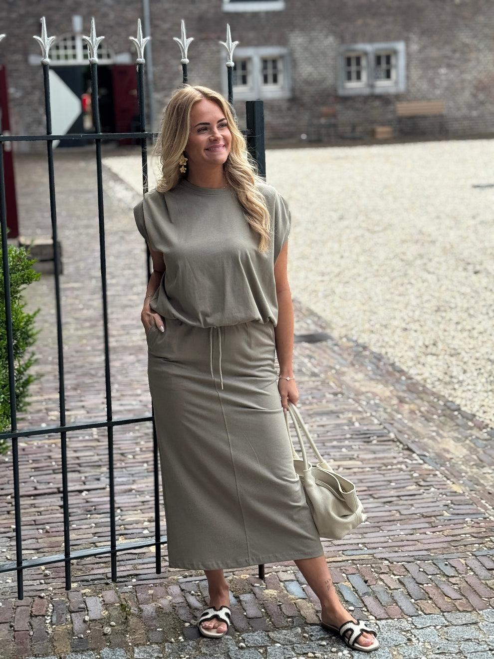 Ärmelloses Maxikleid im lässigen Stil ideal für warme Tage