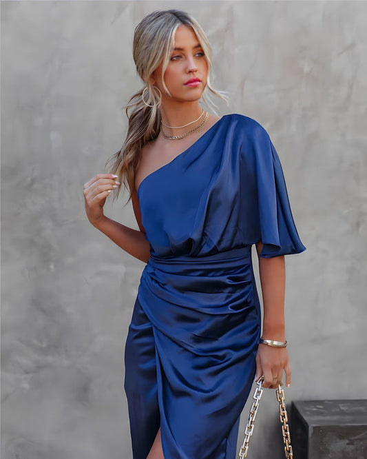 Elegantes Cocktailkleid mit One Shoulder Design für festliche Anlässe