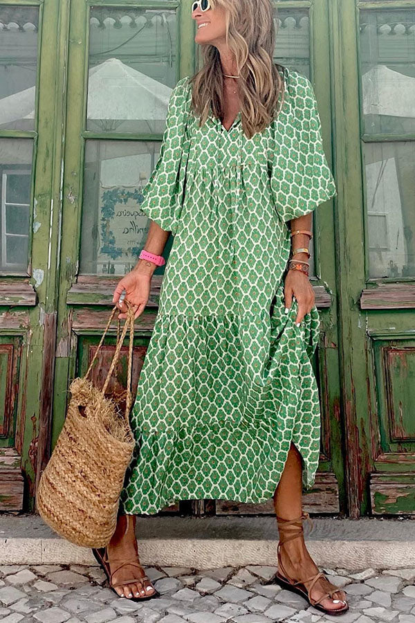 Stufiges Midikleid mit Puffärmeln für stilvolle Anlässe