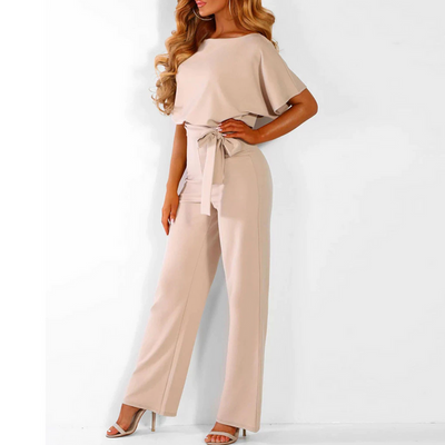 Bequemer langer Jumpsuit mit kurzen Ärmeln für stilvolle Auftritte