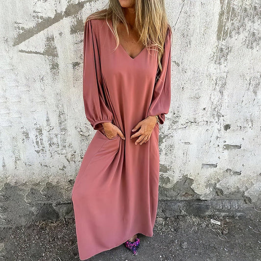 Langes Boho Kleid mit langen Ärmeln und praktischen Taschen für den Alltag