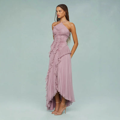 Langes Kleid mit Halterneck Plisseefalten und Volants für festliche Anlässe