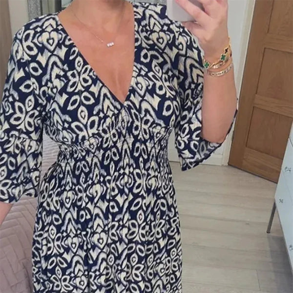 Langes Freizeitkleid mit gemustertem Stil und V-Ausschnitt