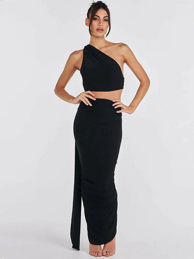 Elegantes Set mit Haltertop und asymmetrischem Maxirock für besondere Anlässe