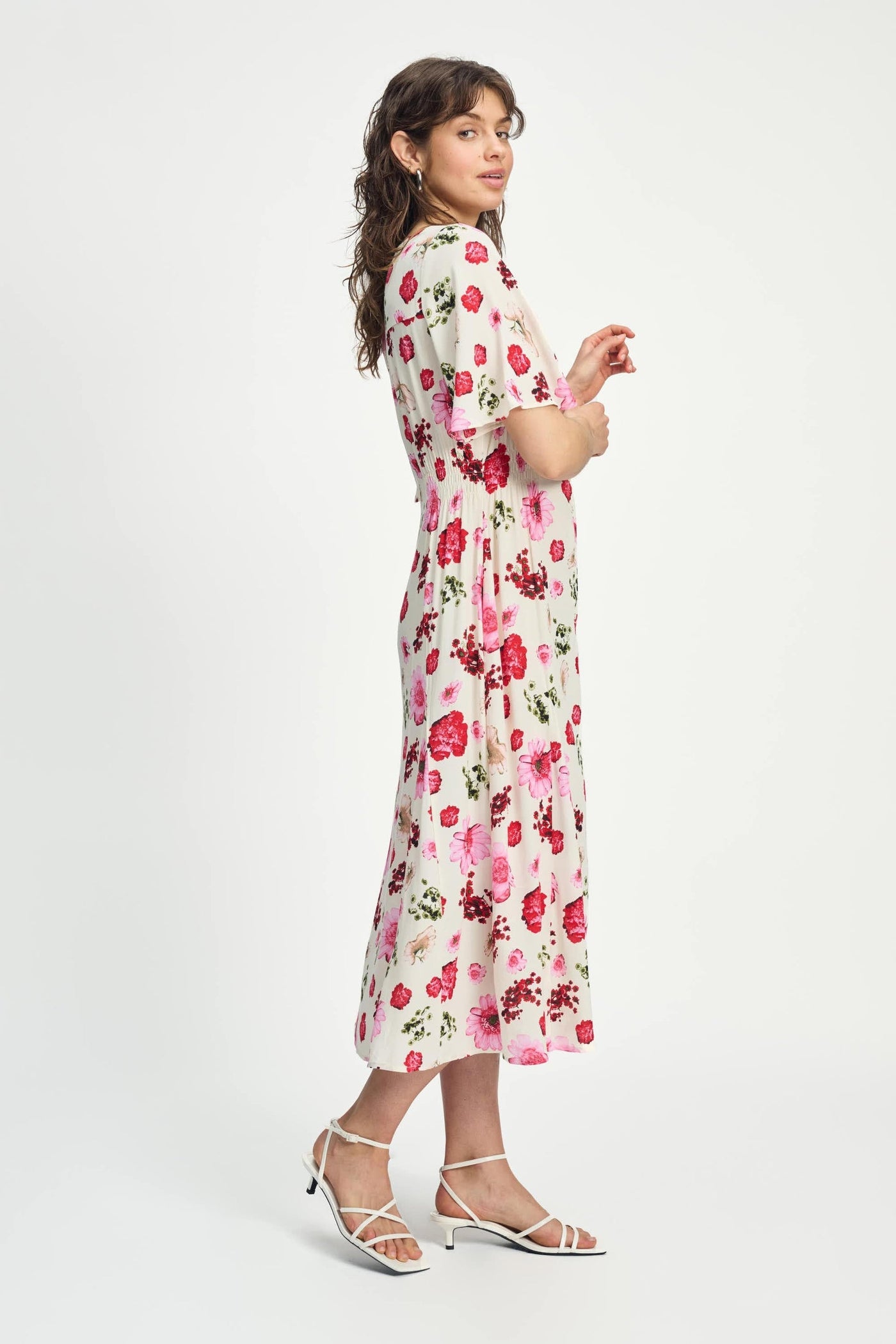 Lässiges Midikleid mit floralem Muster Knopfleiste und kurzen Ärmeln