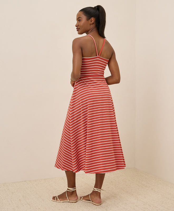 Leichtes Midikleid mit schmalen Trägern und ausgestelltem Schnitt für warme Anlässe