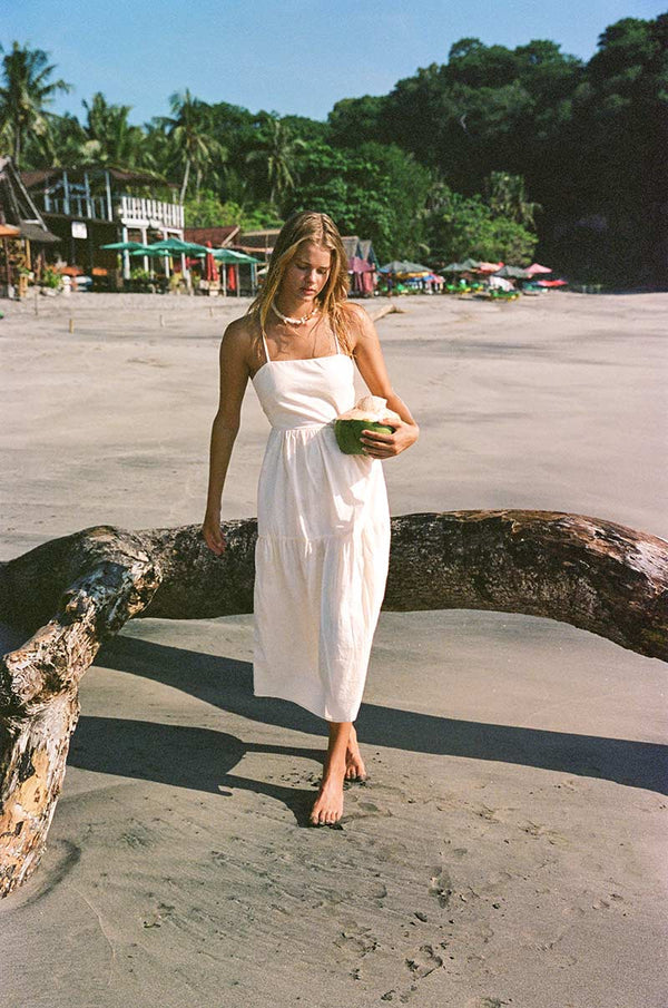 Zarte Sommer Midi Kleid mit dünnen Trägern