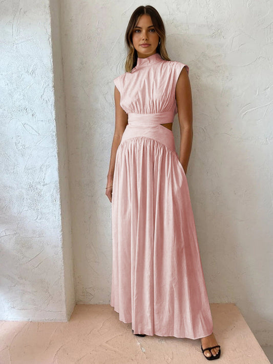 Elegantes stilvolles Maxikleid mit kurzen Ärmeln und modernen Cut-Outs
